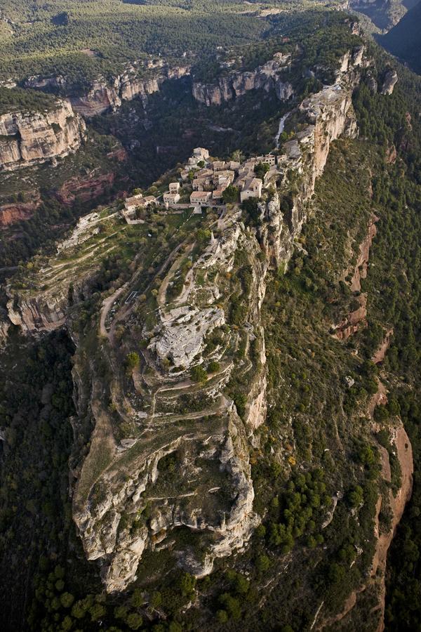 Gasthaus Masia El Riscle - Moli Del Pont Cornudella de Montsant Exterior foto